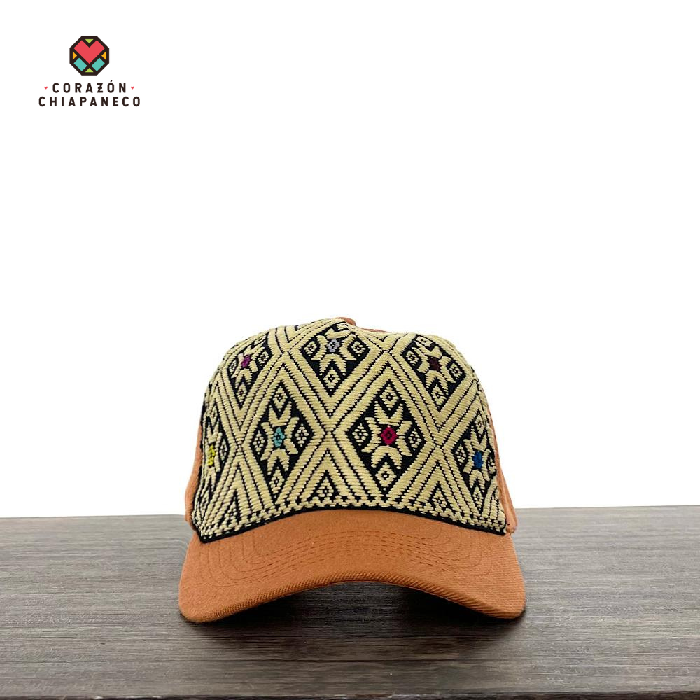 GORRA ARTESANAL BORDADA NARANJA