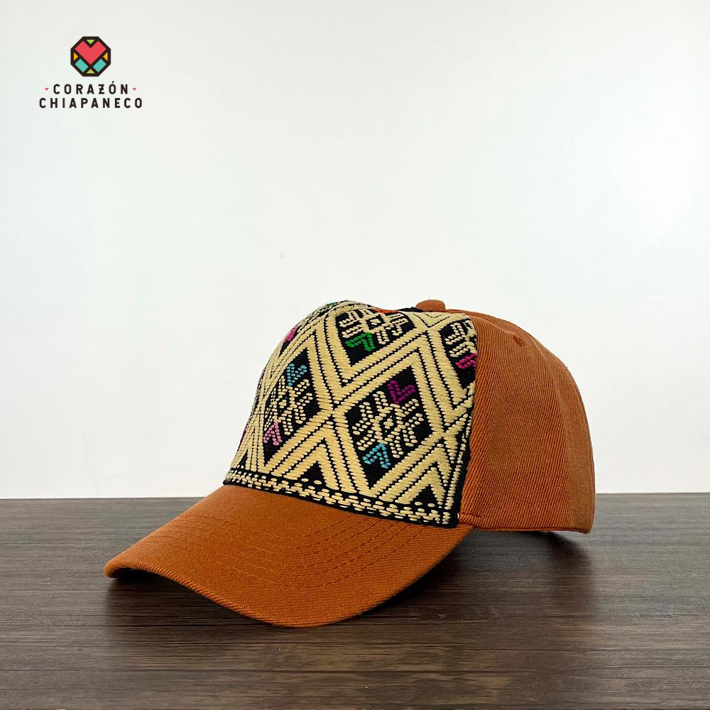 GORRA ARTESANAL BORDADA NARANJA